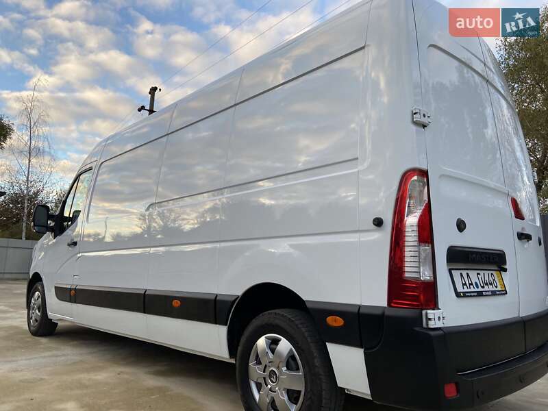 Грузовой фургон Renault Master 2022 в Киеве