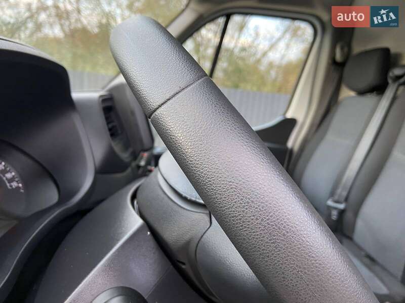 Грузовой фургон Renault Master 2022 в Киеве