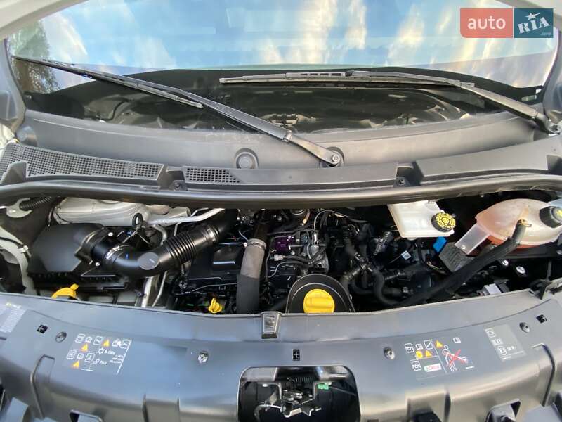Грузовой фургон Renault Master 2022 в Киеве