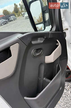 Грузовой фургон Renault Master 2017 в 