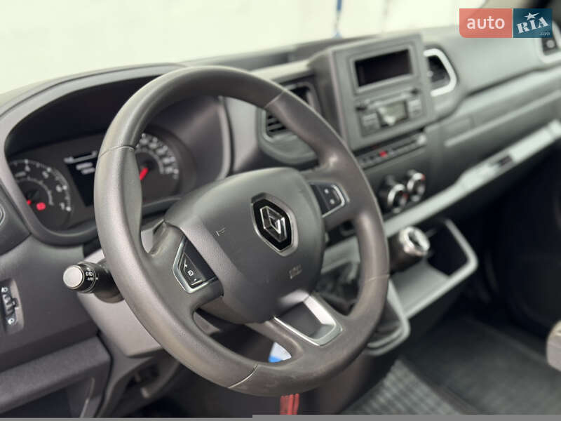 Тентованый Renault Master 2021 в Сарнах