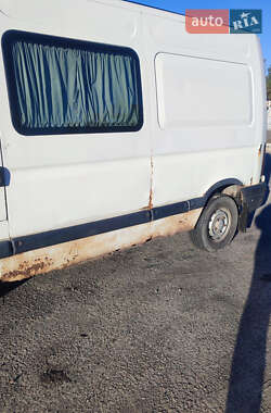 Грузопассажирский фургон Renault Master 1998 в 