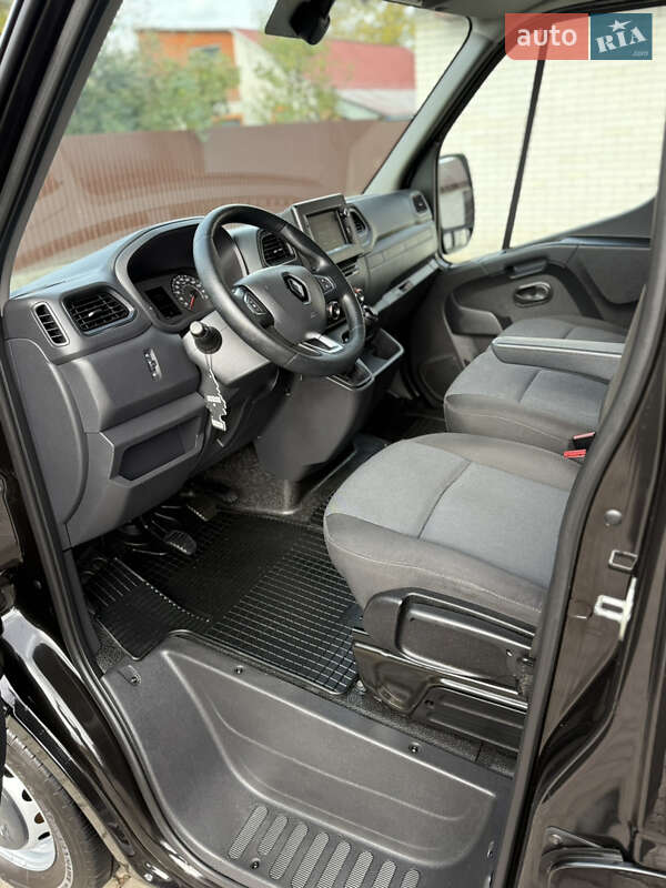 Грузовой фургон Renault Master 2022 в Киеве