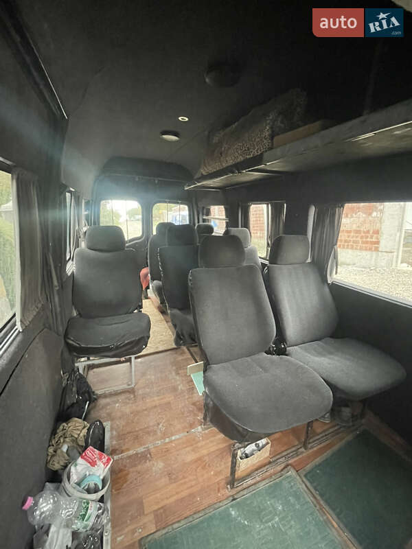 Микроавтобус Renault Master 2001 в Черновцах