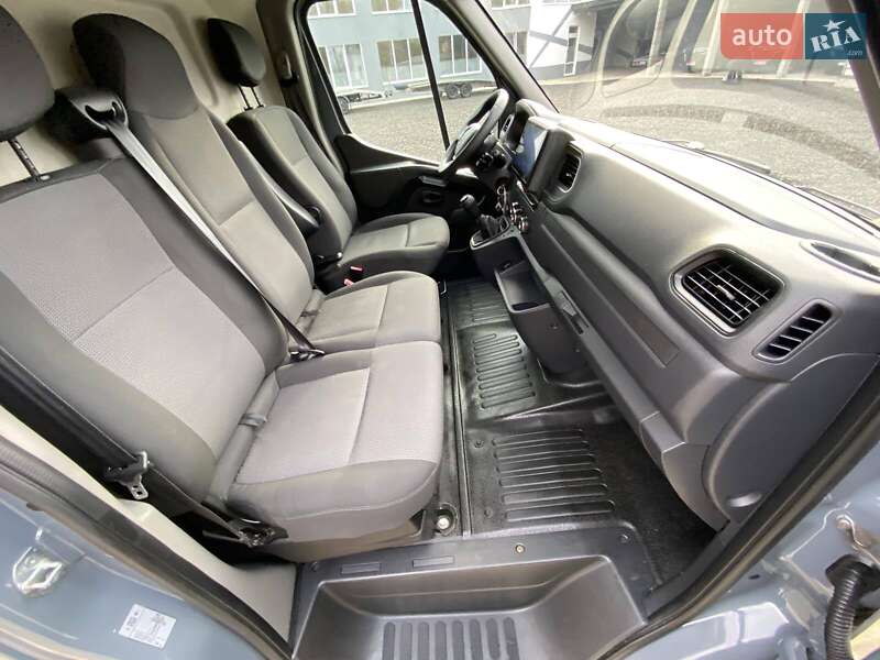 Грузовой фургон Renault Master 2023 в Киеве
