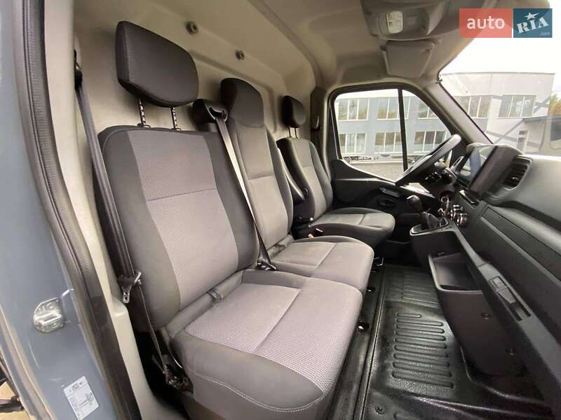 Грузовой фургон Renault Master 2023 в Киеве