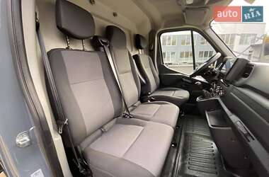 Вантажний фургон Renault Master 2023 в 
