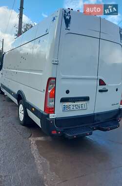 Грузовой фургон Renault Master 2012 в 