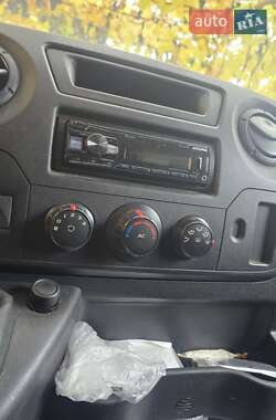 Грузовой фургон Renault Master 2014 в 