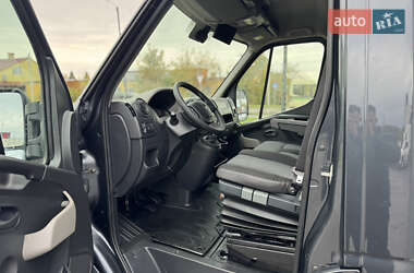 Грузовой фургон Renault Master 2016 в 