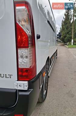 Грузовой фургон Renault Master 2018 в 