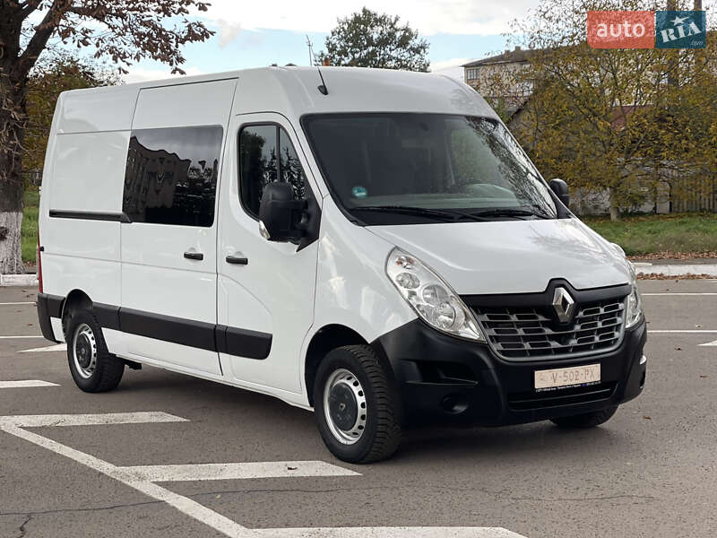 Грузовой фургон Renault Master 2015 в Радивилове