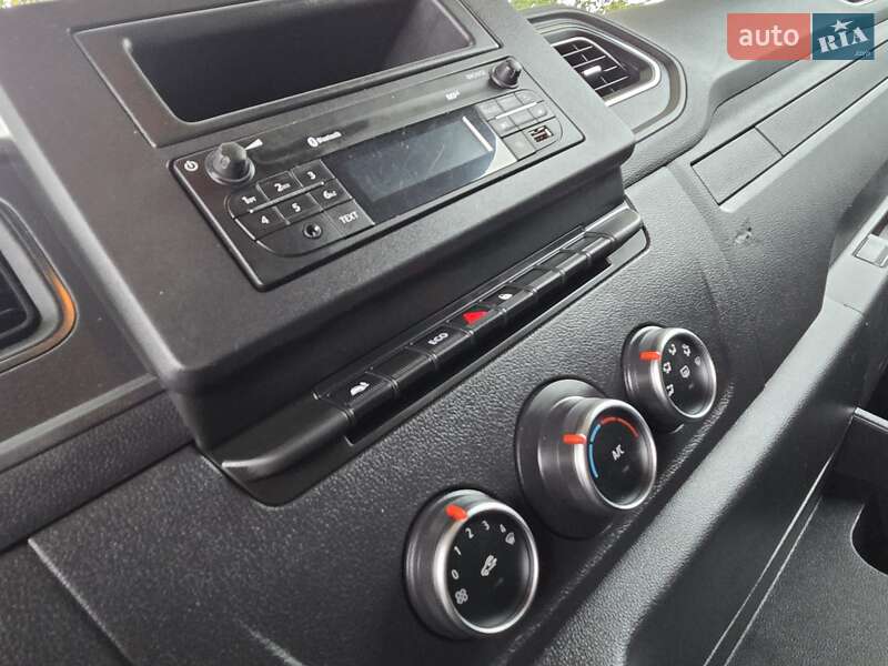 Микроавтобус грузовой (до 3,5т) Renault Master 2021 в Одессе