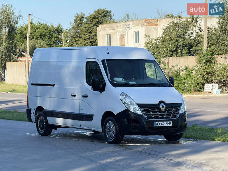 Грузовой фургон Renault Master 2016 в Миргороде
