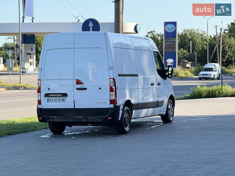 Вантажний фургон Renault Master 2016 в Миргороді