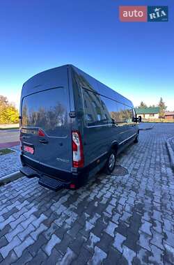 Грузовой фургон Renault Master 2023 в 