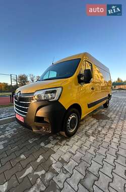Грузовой фургон Renault Master 2022 в 