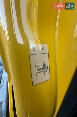 Грузовой фургон Renault Master 2022 в 