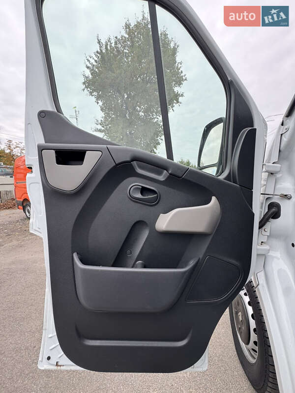 Вантажопасажирський фургон Renault Master 2015 в Києві фото 13 Вантажопасажирський фургон Renault Master 2015 в Києві