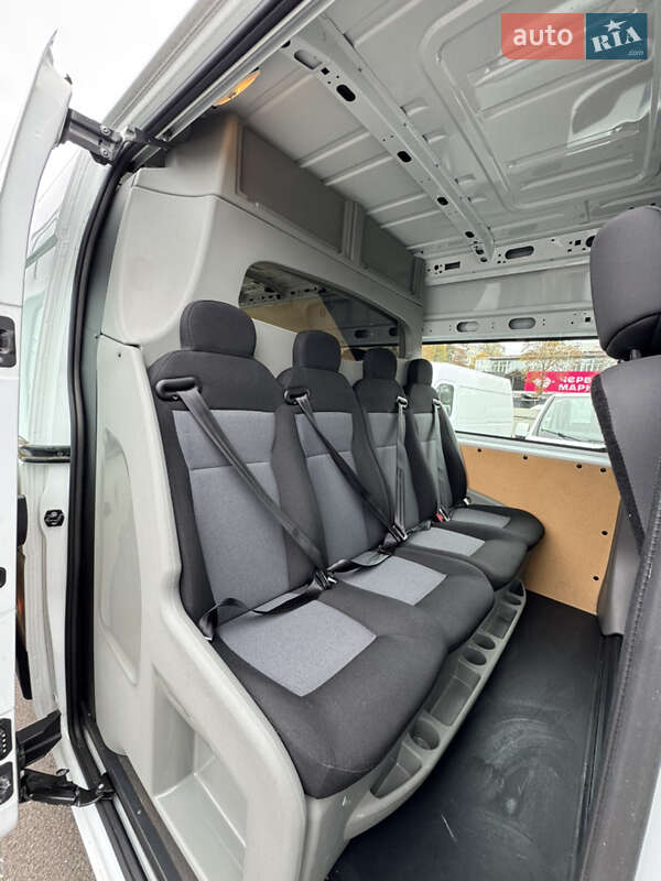 Вантажопасажирський фургон Renault Master 2015 в Києві фото 24 Вантажопасажирський фургон Renault Master 2015 в Києві