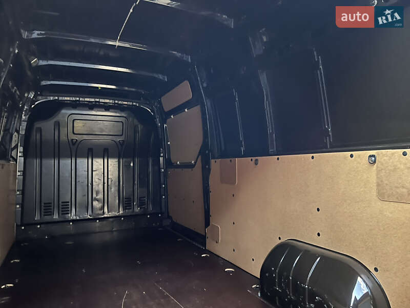 Грузовой фургон Renault Master 2020 в Тернополе