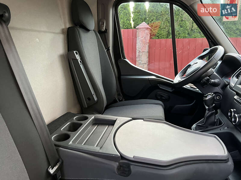 Грузовой фургон Renault Master 2020 в Тернополе