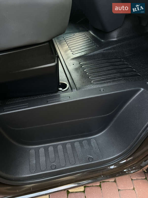 Грузовой фургон Renault Master 2020 в Тернополе