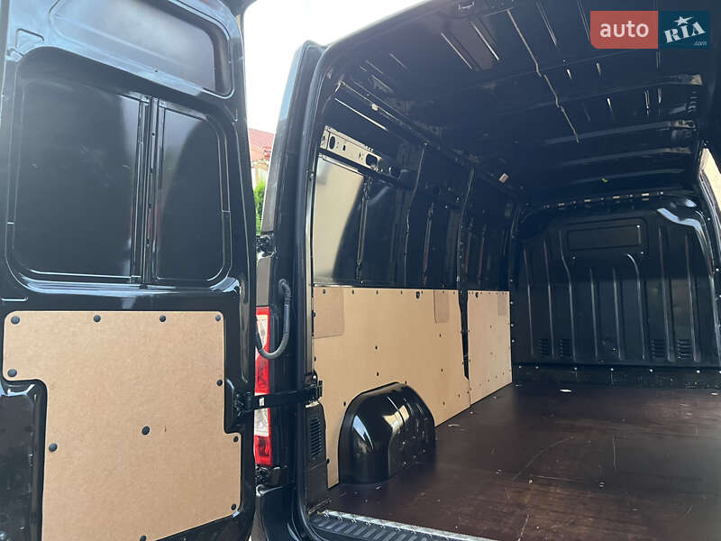 Грузовой фургон Renault Master 2020 в Тернополе