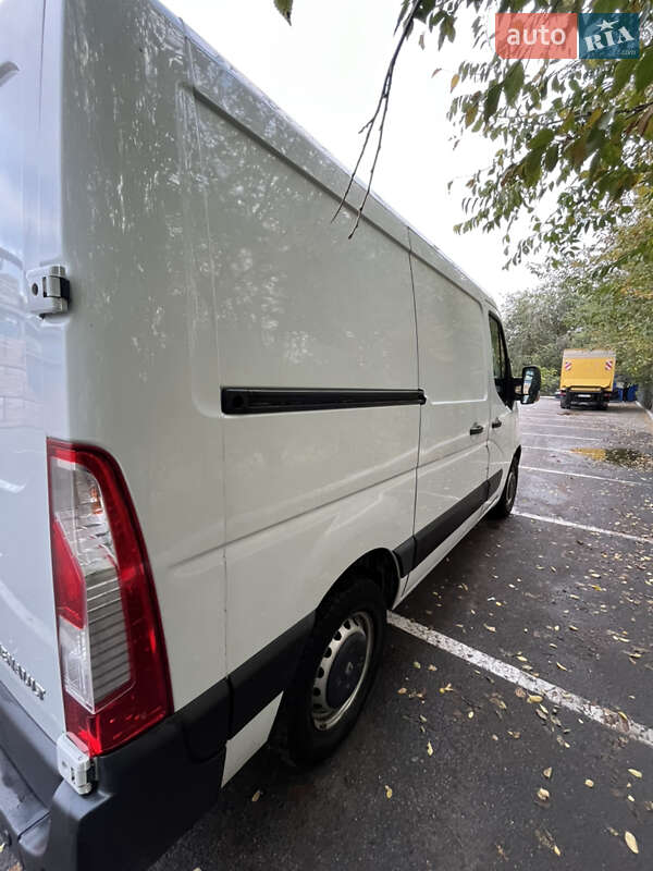 Грузовой фургон Renault Master 2017 в Днепре