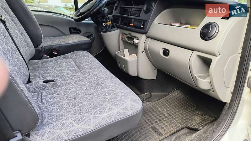 Грузовой фургон Renault Master 2009 в Киеве фото 5 Грузовой фургон Renault Master 2009 в Киеве