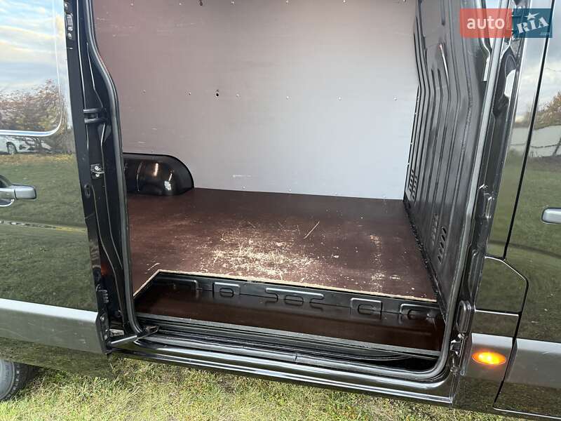 Мікроавтобус вантажний (до 3,5т) Renault Master 2020 в Житомирі