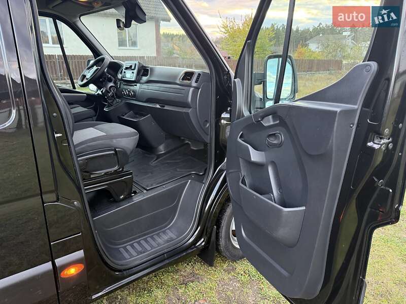 Мікроавтобус вантажний (до 3,5т) Renault Master 2020 в Житомирі