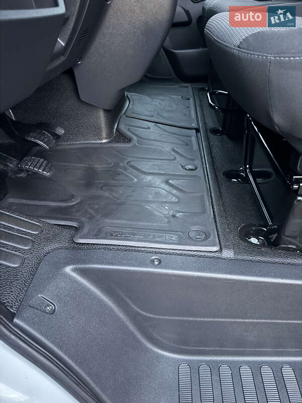 Вантажний фургон Renault Master 2022 в Києві