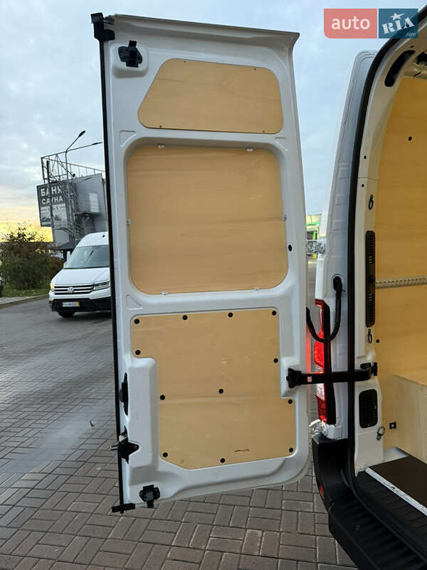 Вантажний фургон Renault Master 2022 в Києві