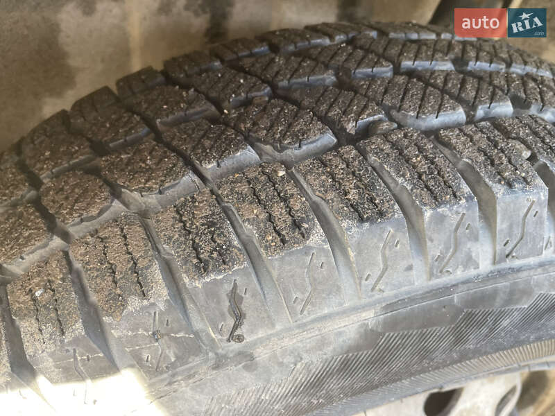 Вантажний фургон Renault Master 2006 в Івано-Франківську