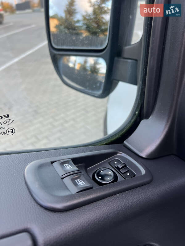 Вантажний фургон Renault Master 2021 в Луцьку