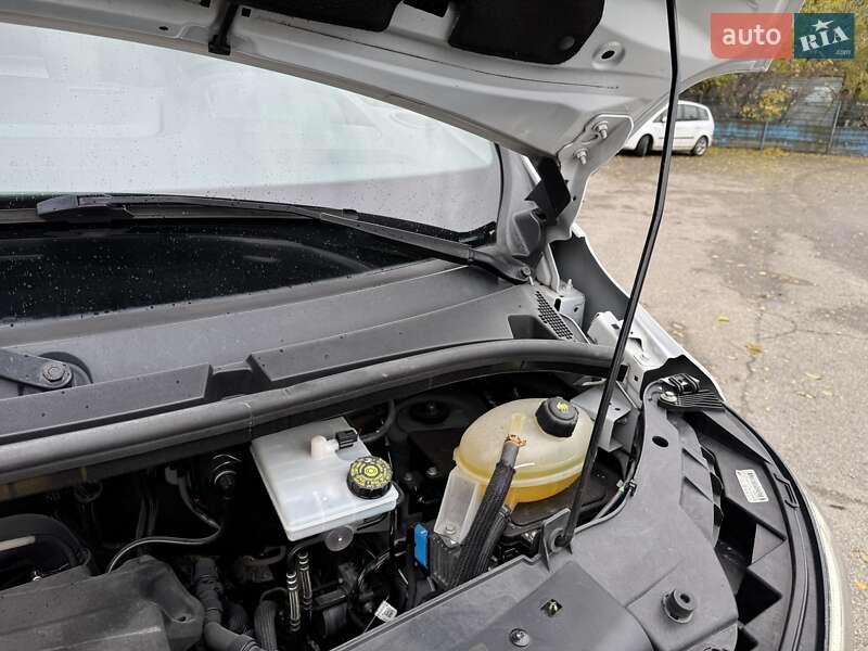 Микроавтобус грузовой (до 3,5т) Renault Master 2021 в Днепре фото 10 Микроавтобус грузовой (до 3,5т) Renault Master 2021 в Днепре
