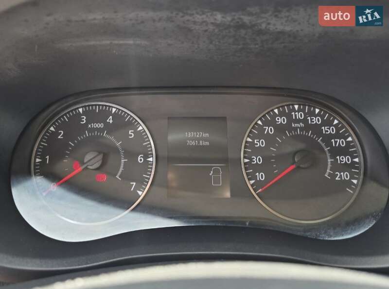 Микроавтобус грузовой (до 3,5т) Renault Master 2021 в Днепре фото 16 Микроавтобус грузовой (до 3,5т) Renault Master 2021 в Днепре