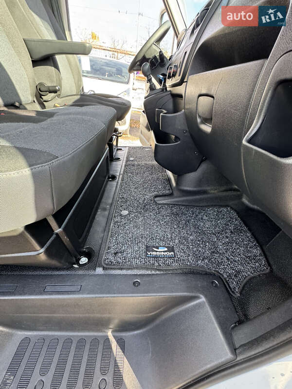 Вантажний фургон Renault Master 2018 в Києві фото 24 Вантажний фургон Renault Master 2018 в Києві