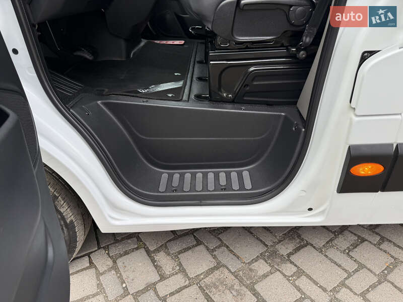 Грузовой фургон Renault Master 2021 в Дубно фото 35 Грузовой фургон Renault Master 2021 в Дубно