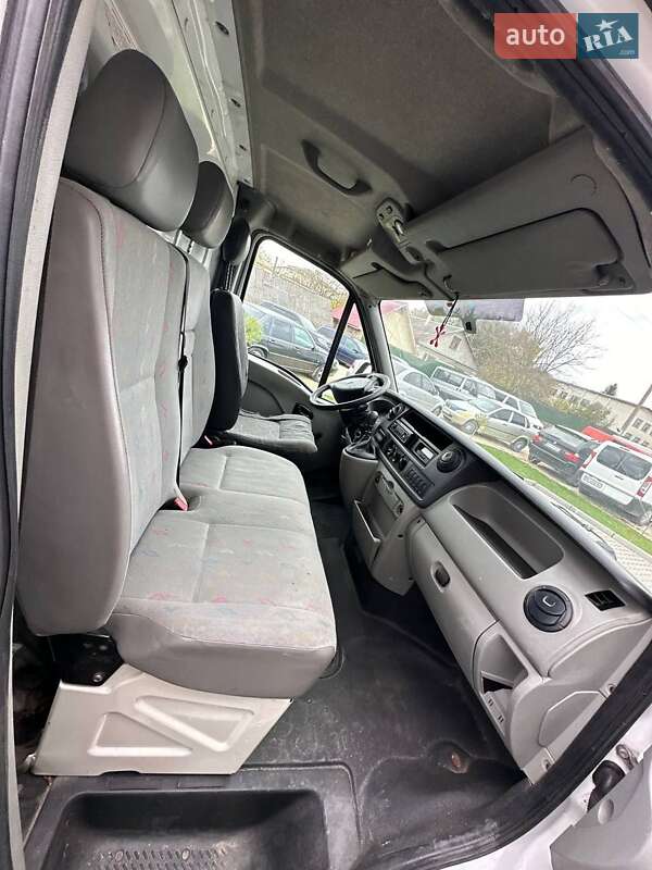 Грузовой фургон Renault Master 2008 в Шумске фото 13 Грузовой фургон Renault Master 2008 в Шумске