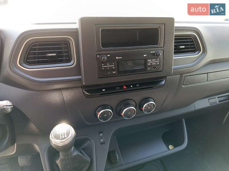 Вантажний фургон Renault Master 2021 в Києві