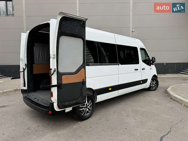 Микроавтобус Renault Master 2015 в Киеве