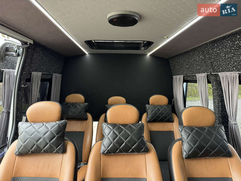 Микроавтобус Renault Master 2015 в Киеве