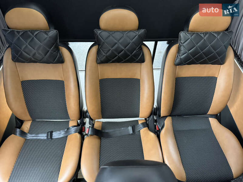 Микроавтобус Renault Master 2015 в Киеве