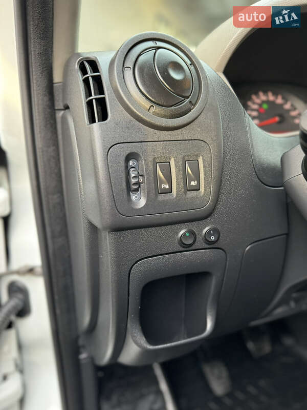 Микроавтобус Renault Master 2015 в Киеве