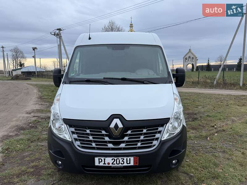 Грузовой фургон Renault Master 2017 в Львове