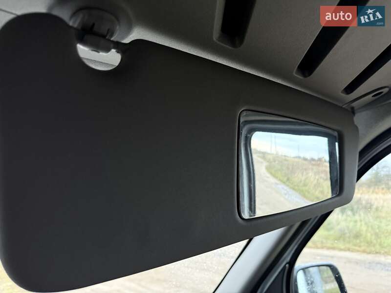 Грузовой фургон Renault Master 2017 в Львове