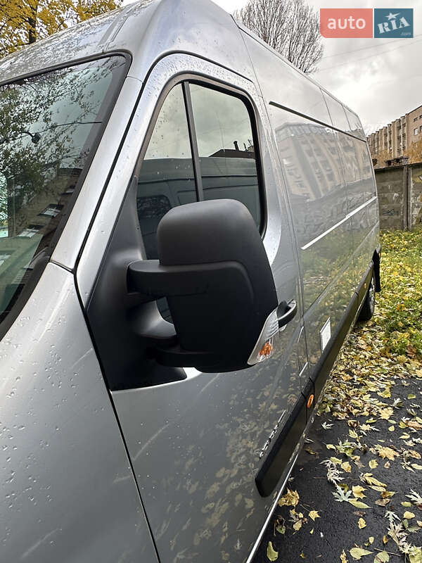 Грузовой фургон Renault Master 2015 в Киеве