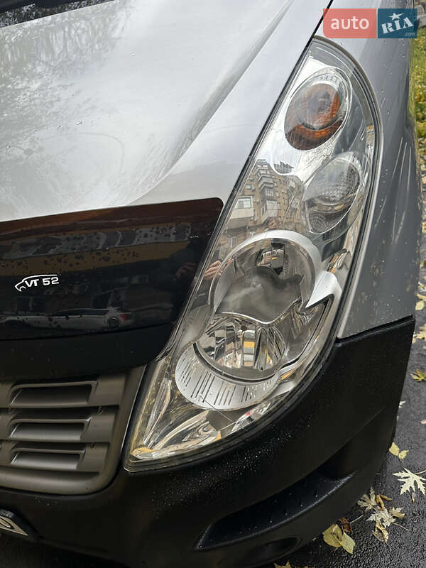 Грузовой фургон Renault Master 2015 в Киеве